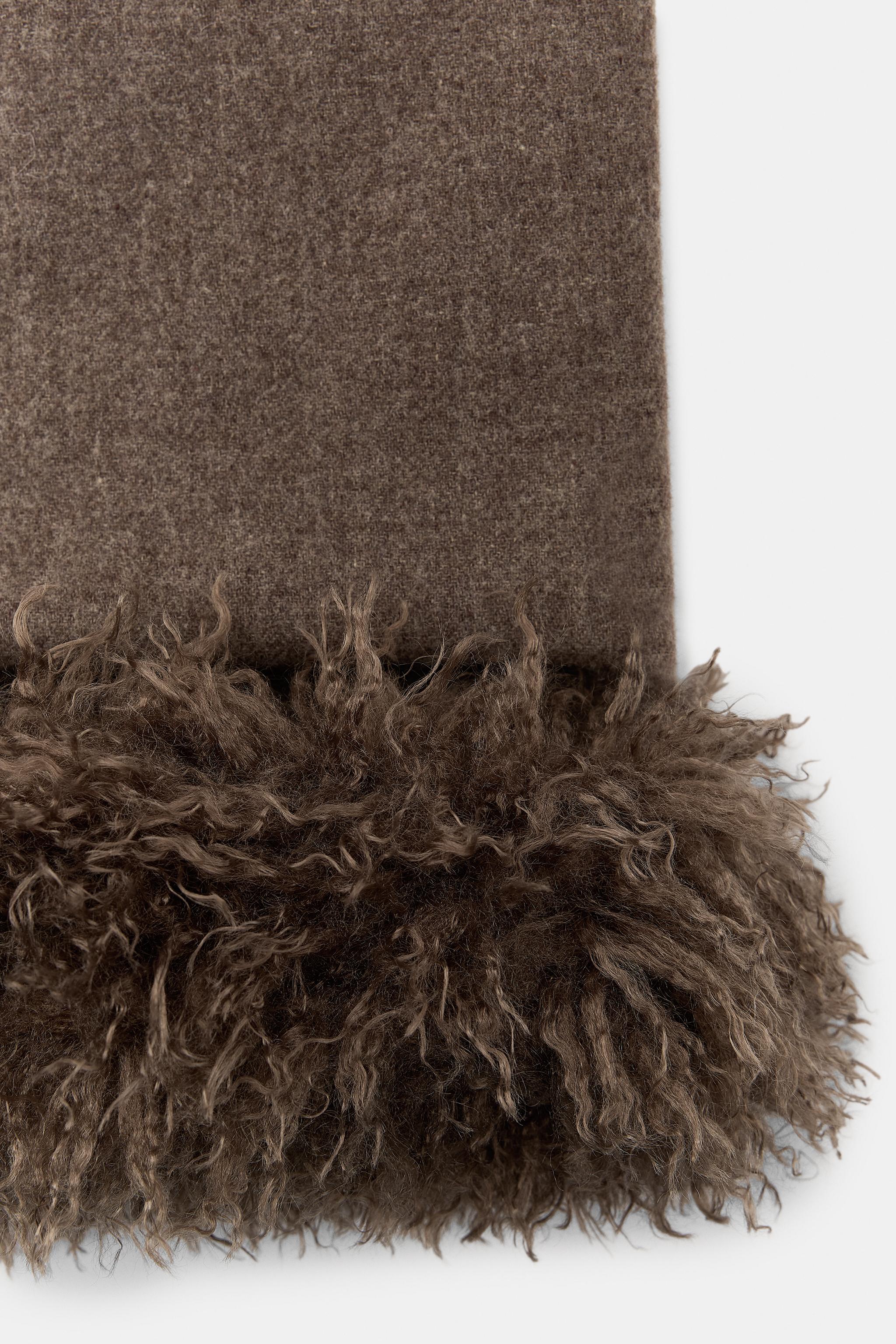 WOOL SCARF WITH FAUX FUR EFFECT